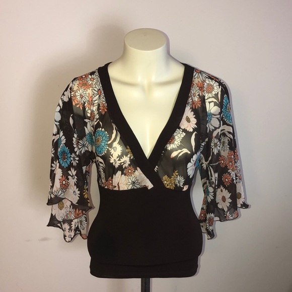 Takara Tops - TAKARA Floral Top Flowing Sleeves Large